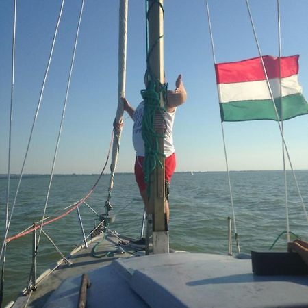 Abszolut Vendeghaz Keszthely Luaran gambar